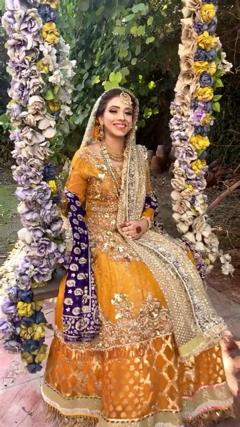 Sania maskatiya party outfits sania maskatiya formal dresses in usa uk canada. Yellow mehndi dress | Pakistani mehndi dress, Bridal ...