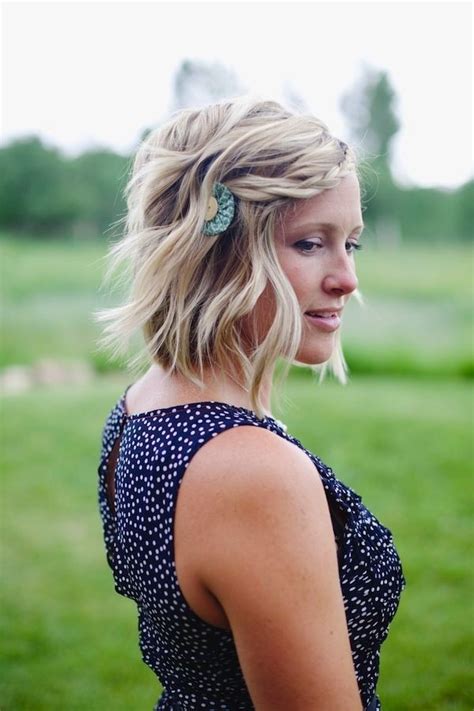 For when you don't have hair length to make a feature out of your hair on your big day, use flowers. Bridesmaid Hairstyles for Short Hair - PoPular Haircuts