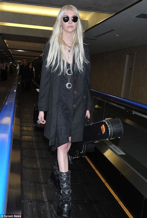 Taylor Momsen Steps Out In Her Favourite Monstrous Platform Boots Daily Mail Online