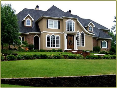Another combination idea for florida exterior paint colors is white putty taupe and olive green. 2017 exterior house color trends | Faux Bear Rug With Head ...