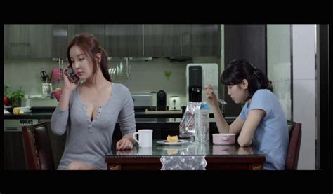 Enam tahun yang lalu penembakan misterius terjadi di seoul. Film Semi Korea 18 Hot Teks Indonesia - Terkait Teks