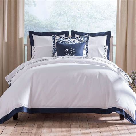 3 ways to style your bed shams like a design pro the kuotes blog