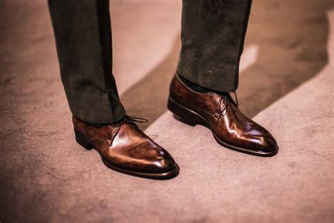 How to wear light brown shoes (matching pants to cognac and tan leather) • effortless gent. Guys Style Guide: How to Wear Brown Shoes With Black Pants