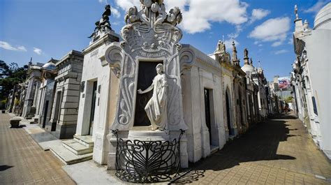 Recoleta Cemetery What To Know About The Worlds Best Cemetery