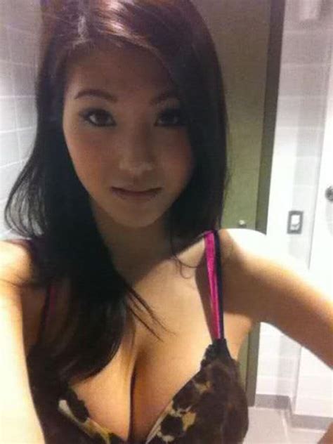 Hot Asian Girls Barnorama