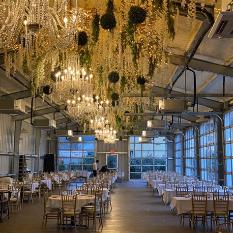 15 of the Best Restaurants Near UBS Arena - The Stadiums Guide