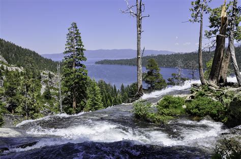 It is a great destination for a day of sightseeing, hiking, boating, and swimming. Loving Lake Tahoe - GoGoTacoNegro