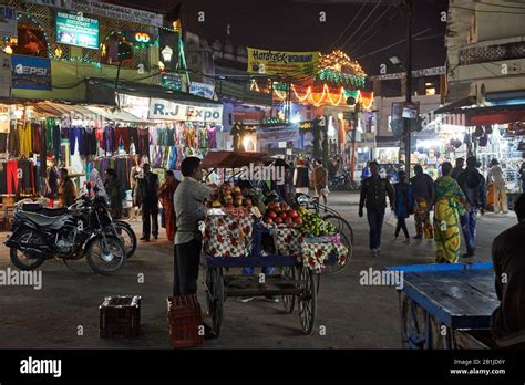 India Streets Night Hi Res Stock Photography And Images Alamy