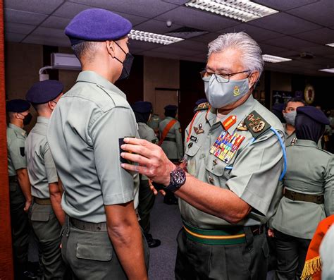 25 Anggota Bktd Dinaikkan Pangkat Berita Tentera Darat Malaysia