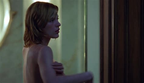 Nude Celebs Milla Jovovich Topless In Resident Evil Porn Gif Video