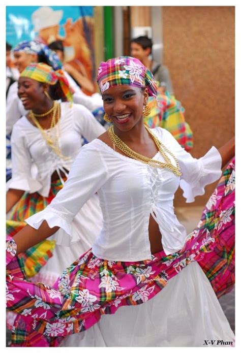 Guadeloupe Danseuses Caribbean Fashion Traditional Dresses