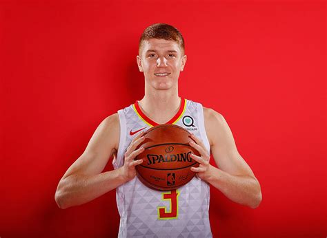 Kevin huerter is currently playing in a team atlanta hawks. Kevin Huerter Makes His NBA Debut Tonight AUDIO