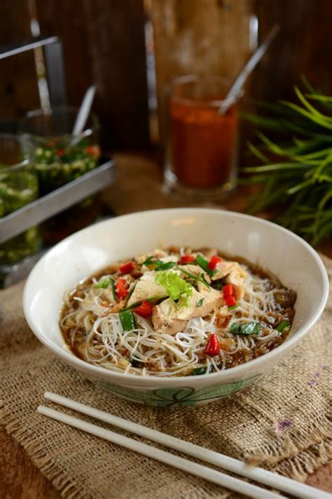 Jika belum menentukan atau menyiapkan makan malam, ada banyak menu sehat yang mungkin menjadi pilihan anda. Sedang Berdiet Tapi Nak Makan Sedap, Try Menu Thai Yang ...