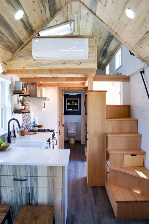 The tiny house movement is all about downsizing your lifestyle so you can live a more fulfilling life without a lot of debt or a huge mortgage hanging over your head. Tiny House Stairs 10 - decoratoo