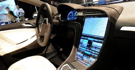 tesla s elon musk expects self driving cars in 3 years
