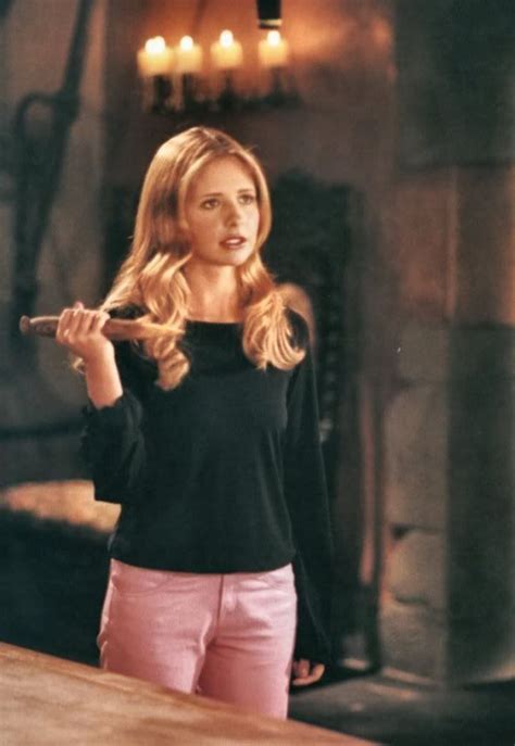 Buffy S Top 10 Outfits From Buffy The Vampire Slayer Reelrundown