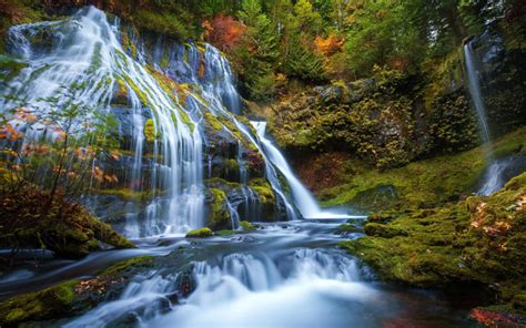 Panter Creek Falls Waterfall 130 Meters High Panther Creek Valley