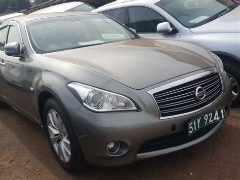 2012 Nissan Fuga For Sale 55 000 Km Automatic Transmission Hikers