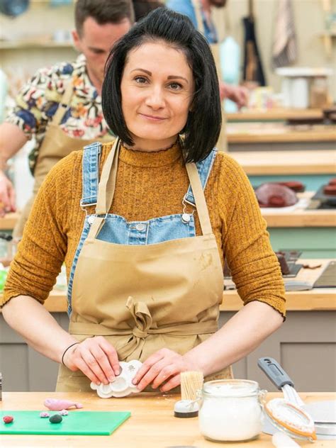Bake Off 2019 Who Is New Great British Bake Off Contestant Michelle