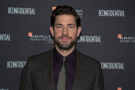 It wasn't even important to this photographer who else was there, because john was only thing that mattered. 24 Little-Known Facts About John Krasinski