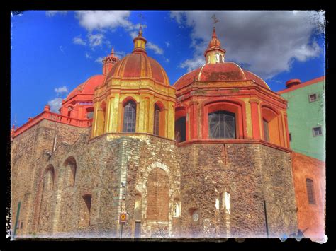 Vista Trasera De Cúpulas De Templo De San Diego Guanajuato México La