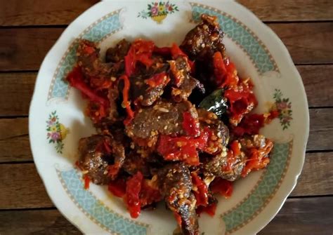 Ada resep dendeng sapi yang bisa langsung dicoba, seperti yang satu ini. Resep Dendeng Sapi Basah Sambal Merah Khas Padang oleh ...