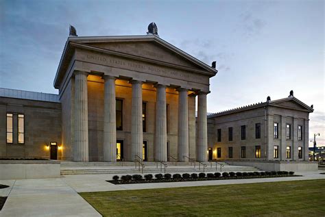 United States Federal Building And Courthouse 2005 University Blvd