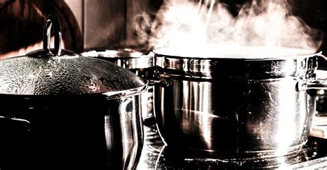 Pastikan tidak ada api dan tidak ada arus listrik yang mengalir. 7 Kompor Terbaik di Indonesia 2019 - Gas, Listrik, Induksi ...