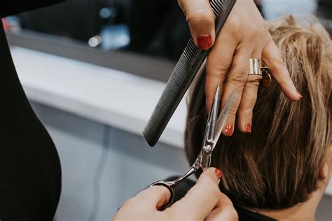 May 10, 2021 · avec une petite formation, on peut se lancer sans crainte dans l'horticulture à son propre compte. Formation Barbier Sans Cap Coiffure - Formation En Ligne ...