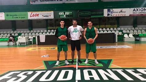 Basquetbolista retirado, campeón en la liga nacional y, además, el papá de luca, pasó por el puente aéreo con pablo borsutzky. Victoriano debuta oficialmente como técnico en Estudiantes ...