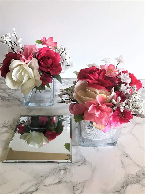 Baby Shower Flower Arrangement / Gender Neutral Flower Ideas To
