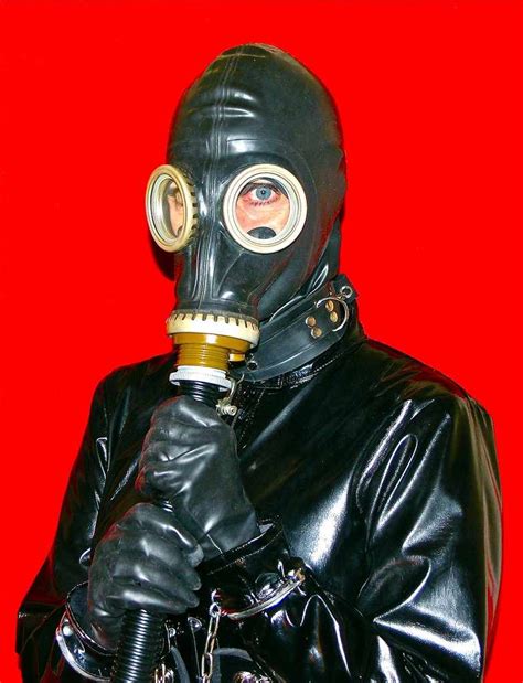Detail Feedback Questions About Full Latex Rubber Gasmask Suffocation