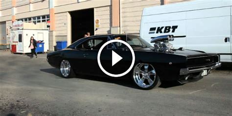 1968 Dodge Charger Burnout This Beast Here Is The Winner Of Meguiars