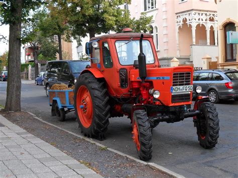 Nel video di oggi vediamo al lavoro nelle risaie di caresana in provincia di vercelli, un belarus mtz. Belarus MTS 52 Super ein Schlepper aus der Ukraine Baujahr ...