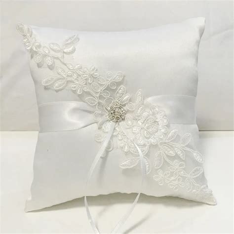 White Lace Wedding Ring Pillow Alliance Bridal Ring Bearer Pillow