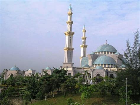 Perkeso negeri, wilayah persekutuan kuala lumpur, wisma perkeso, no. Masjid Wilayah Persekutuan is a major mosque in Kuala ...