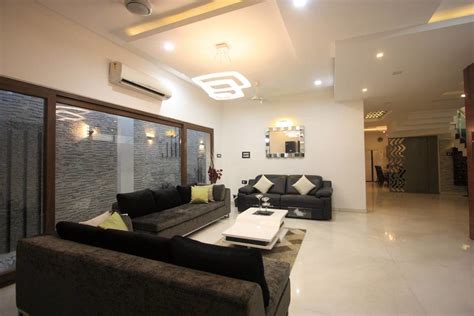 The Linear Expanse House Contemporary Living Room Chennai By