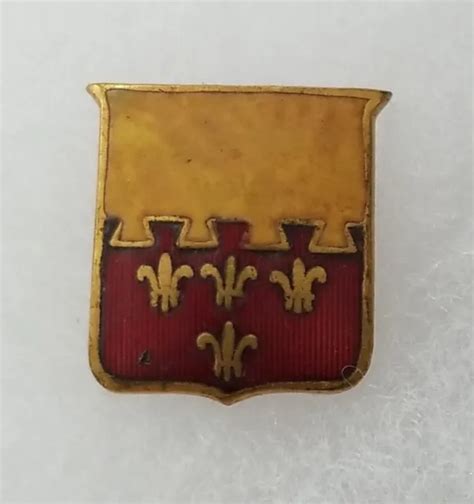 Vintage Us Army 106th Cavalry Regiment Unit Original Pin Insignia