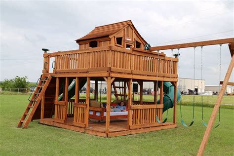 Outdoor Day Bed Swing Backyard Playground Play Houses Backyard For Kids