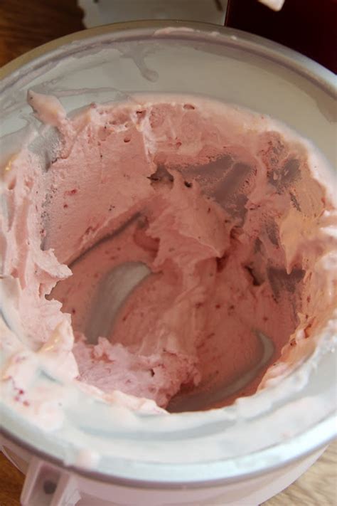Heese product that is half greek yougurt and half cream cheese. Easy Homemade Strawberry Ice Cream in 2020 | Kitchen aid ice cream recipes, Homemade strawberry ...