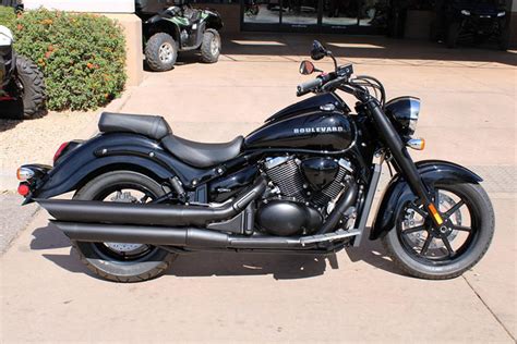 A curve drawing an elegant arc and an overwhelming presence.performance cruiser blvd 400.fuel injection is installed in v twin engine which uses plenty. 2019 Suzuki Boulevard C90 BOSS Cruiser - Review Specs Price