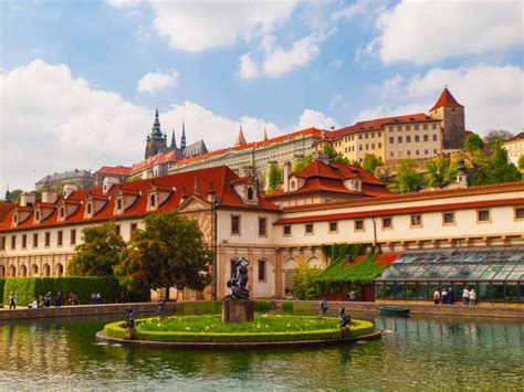 Prague Castle And Castle District 2 Hour Guided Tour Getyourguide