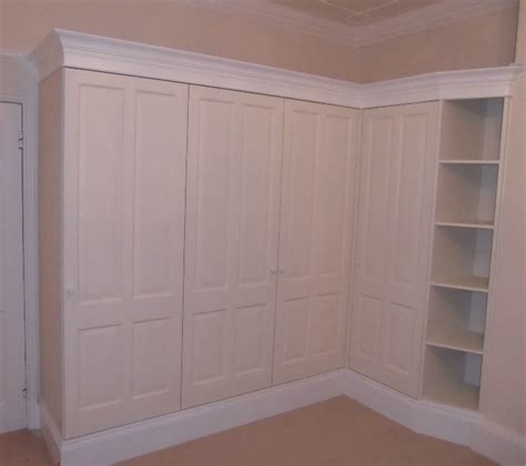 Free delivery in ireland on orders over €200 Bespoke wooden bedroom furniture built in YorkshireFine ...