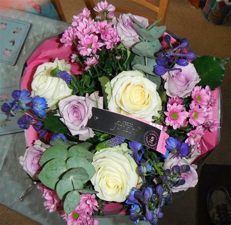 A mother's day is incredibly special and a chance to show your mum how much you care about her! Madhouse Family Reviews: Tesco Finest* flowers for Mother ...