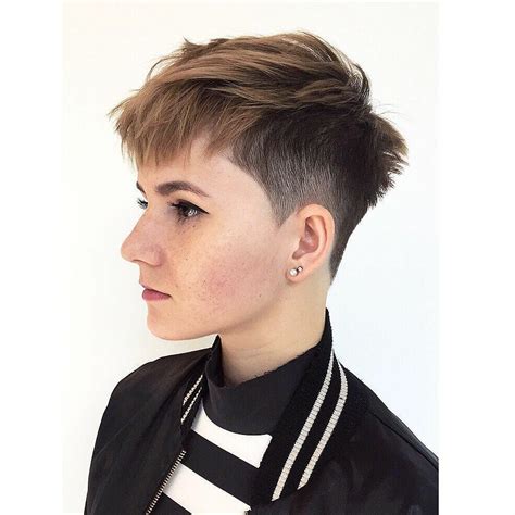 Home hair type short hairstyles for the short cut with soft bangs is perfect for those who want something cute and feminine. 10 Cute Short Haircuts for Women Wanting a Smart New Image ...