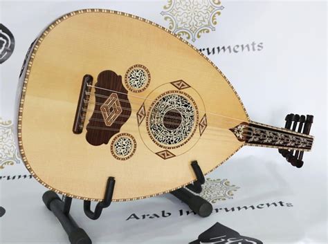Also known as dumbelek or darabukka, darbuka is mainly used in arabic rebap is an arabic instrument that can be played with a bow. Pin by Arab Instruments on Oud in 2020 | Frame drums ...