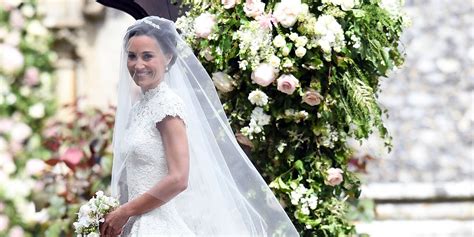 See Pippa Middletons Wedding Dress Pippa Wears Giles Deacon Bridal Gown