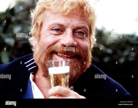 Film Actor Oliver Reed Hi Res Stock Photography And Images Alamy