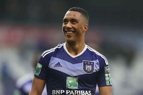 Belgium midfielder youri tielemans joined leicester on loan from monaco until. Youri Tielemans to Monaco: Chelsea target agrees £21m move ...