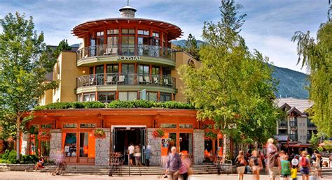 Crystal Lodge Hotel And Suites Whistler Golf Accommodations